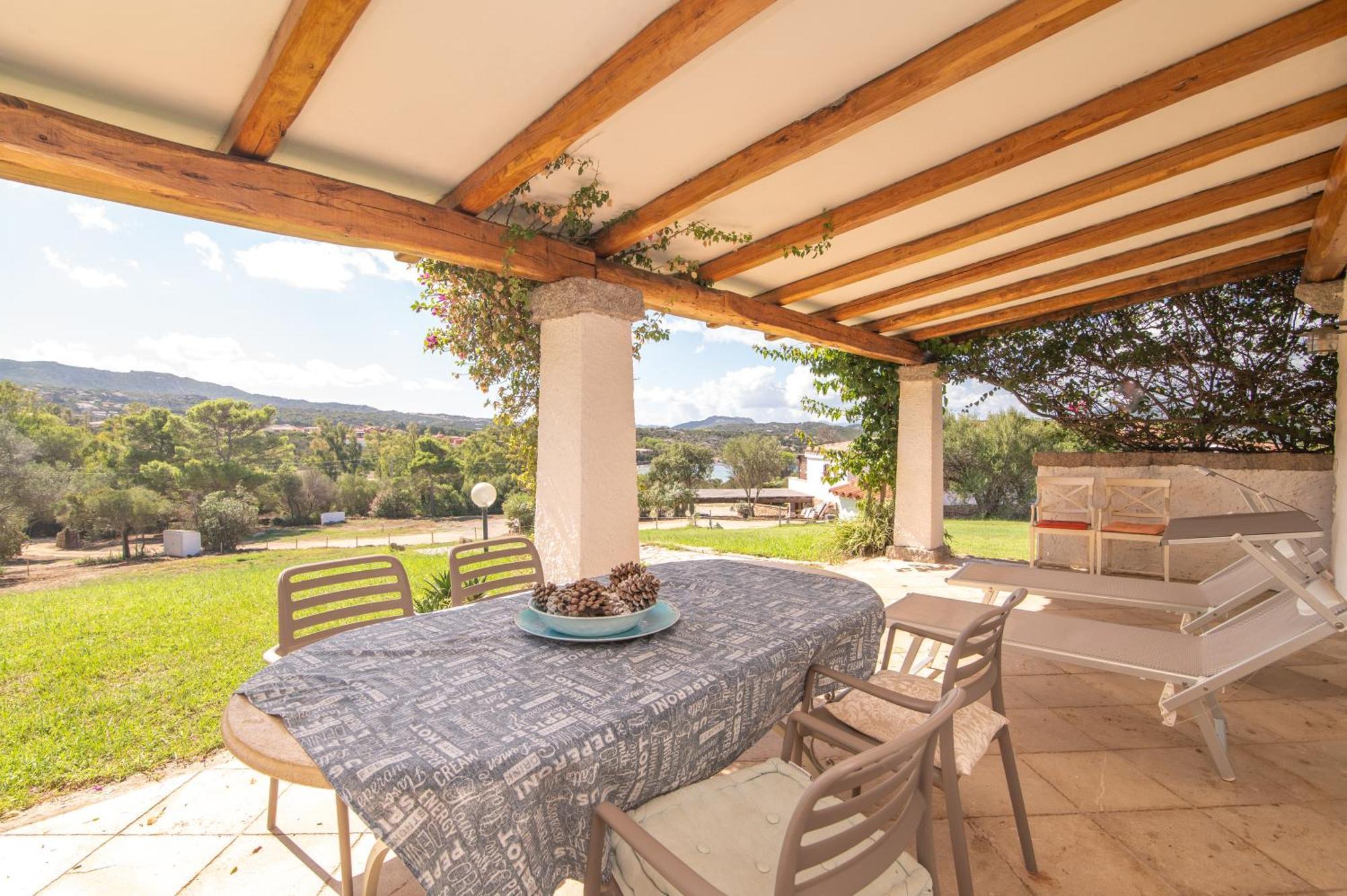 Susy House Villa Baja Sardinia Bagian luar foto