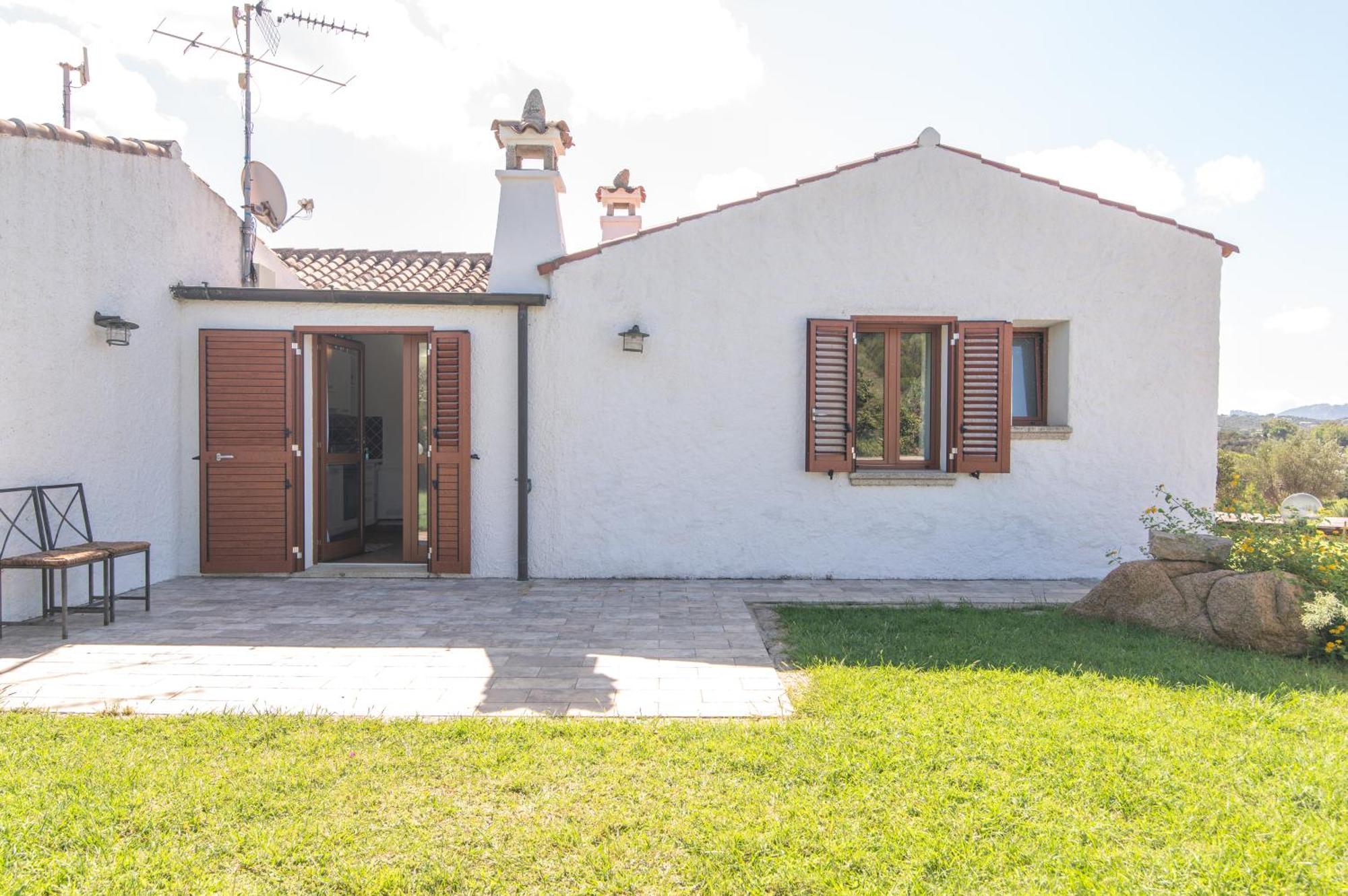 Susy House Villa Baja Sardinia Bagian luar foto